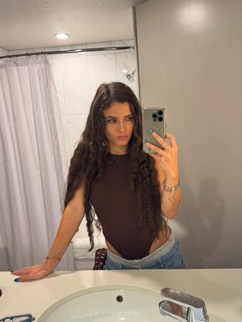 Jade Chynoweth Голі Зливи OnlyFans Фото 121