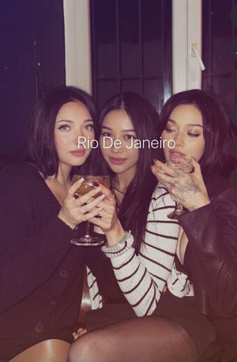 JadeyAnh Голі Зливи OnlyFans Фото 150