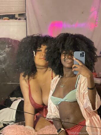 jam.bee Голі Зливи OnlyFans Фото 8