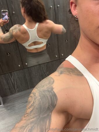 janineschmidt Голі Зливи OnlyFans Фото 2