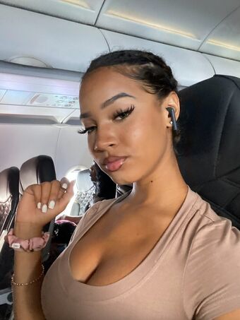 Jaydechandaa Голі Зливи OnlyFans Фото 22