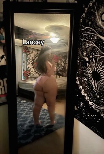 Jaydyn444 Голі Зливи OnlyFans Фото 2