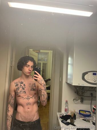 jayloganz Голі Зливи OnlyFans Фото 20