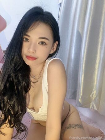 Jolin Голі Зливи OnlyFans Фото 11