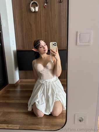 joylucy Голі Зливи OnlyFans Фото 27