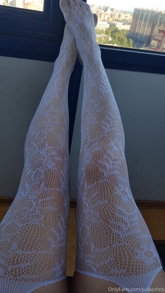 juliajohns Голі Зливи OnlyFans Фото 3