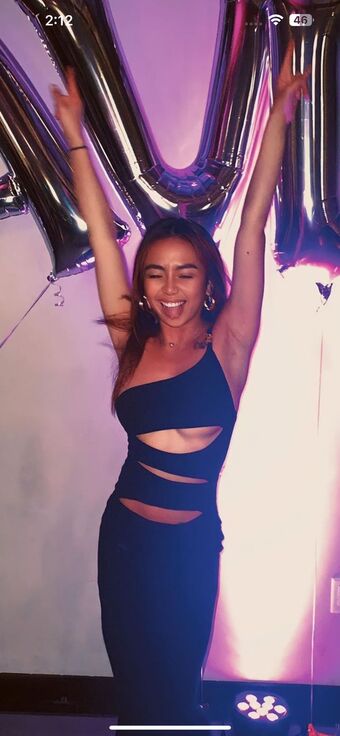 Juliana_pilla Голі Зливи OnlyFans Фото 1