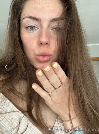 Julusina Голі Зливи OnlyFans Фото 6