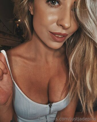 justjadeplus Голі Зливи OnlyFans Фото 15