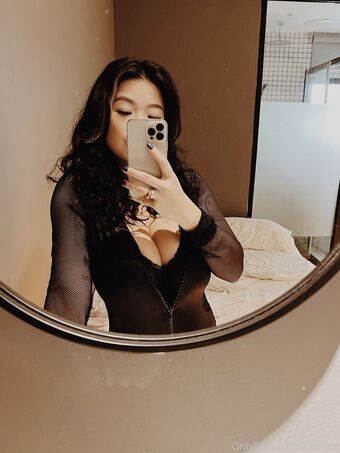 kaemee Голі Зливи OnlyFans Фото 14