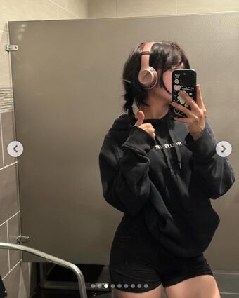 Kariwahh Голі Зливи OnlyFans Фото 43