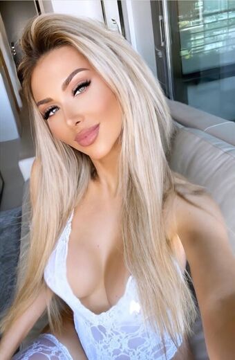 Kassi Jayde Голі Зливи OnlyFans Фото 13