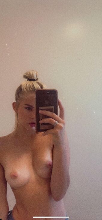Katbbg Голі Зливи OnlyFans Фото 18