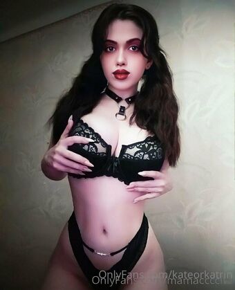 kateorkatrin Голі Зливи OnlyFans Фото 70