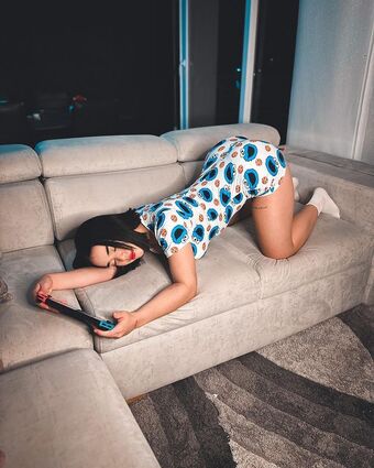 Kathea Голі Зливи OnlyFans Фото 9