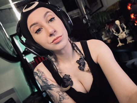 Katlink Голі Зливи OnlyFans Фото 4