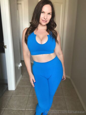 Katsatease Голі Зливи OnlyFans Фото 66