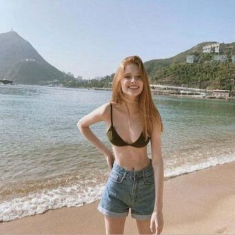 Katya Голі Зливи OnlyFans Фото 4