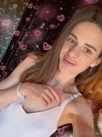 Katyablack Голі Зливи OnlyFans Фото 37