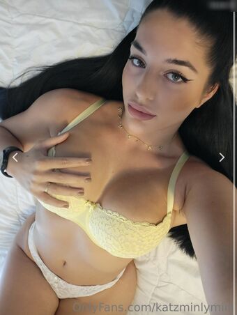 Katzmin Голі Зливи OnlyFans Фото 12