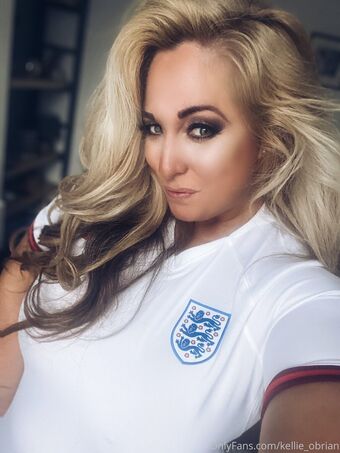 kellie_obrian Голі Зливи OnlyFans Фото 55