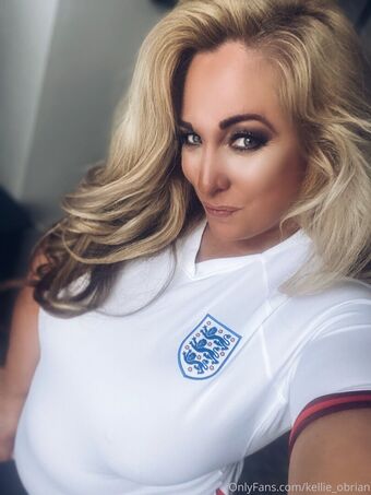 kellie_obrian Голі Зливи OnlyFans Фото 57