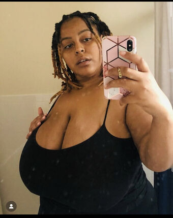 Kellymoonstone Голі Зливи OnlyFans Фото 4