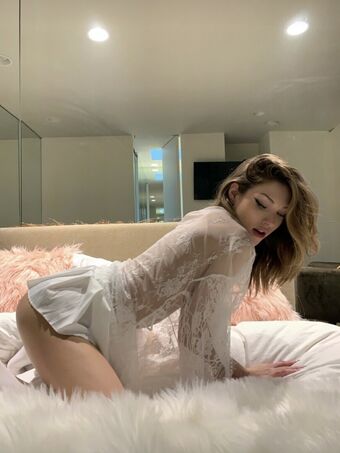kellysnowx Голі Зливи OnlyFans Фото 7