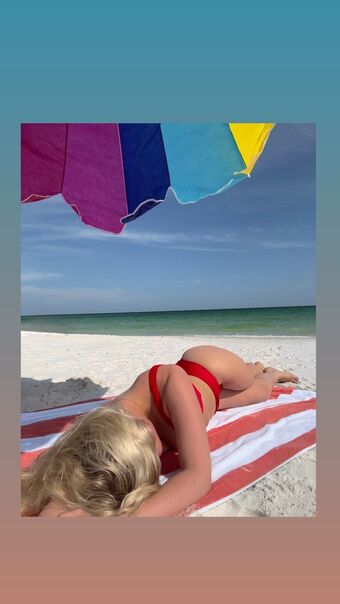 Kewitty Голі Зливи OnlyFans Фото 3