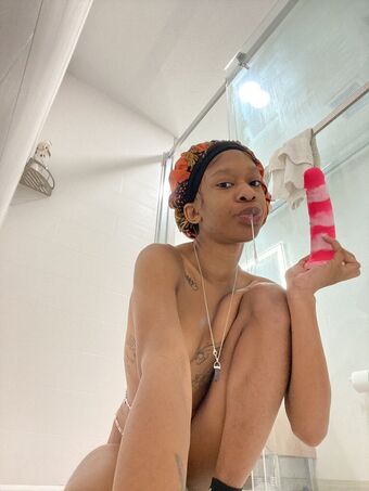kimmeedumpy Голі Зливи OnlyFans Фото 9