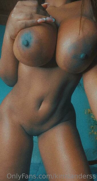 kimsanderss Голі Зливи OnlyFans Фото 11