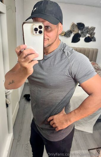 kingjamessmit Голі Зливи OnlyFans Фото 7