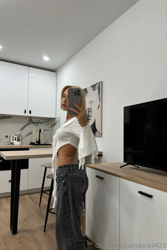 Kkari Голі Зливи OnlyFans Фото 82