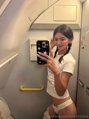 kyla331love Голі Зливи OnlyFans Фото 13