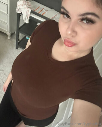 kyphanta Голі Зливи OnlyFans Фото 101