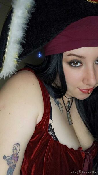 ladyraspberry Голі Зливи OnlyFans Фото 14