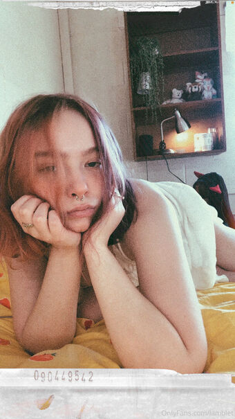 lamblet Голі Зливи OnlyFans Фото 32