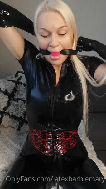 Latexbarbiemary