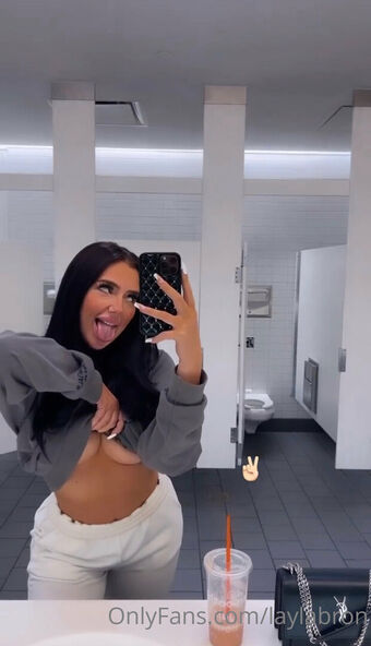 laylabron Голі Зливи OnlyFans Фото 2