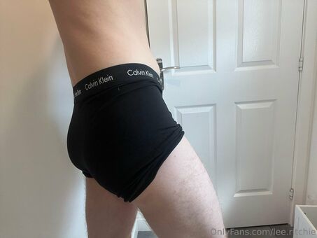 lee.ritchie Голі Зливи OnlyFans Фото 8