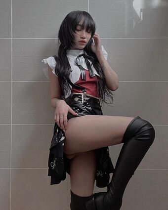 Leezi Голі Зливи OnlyFans Фото 6