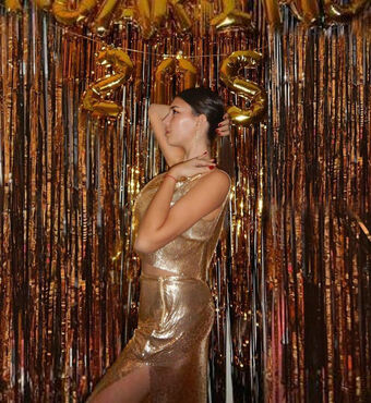 Leilani Azalea Голі Зливи OnlyFans Фото 42