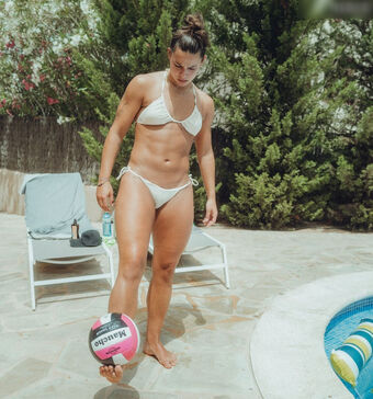 Lena Oberdorf Голі Зливи OnlyFans Фото 29