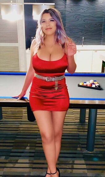 Lenabailey Голі Зливи OnlyFans Фото 4