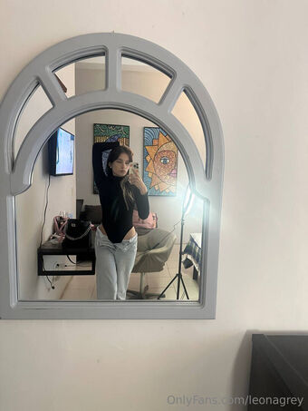 leonagrey Голі Зливи OnlyFans Фото 13