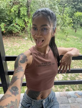 Lilaa Голі Зливи OnlyFans Фото 13