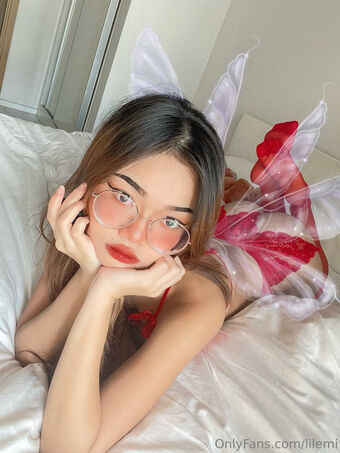 lilemi Голі Зливи OnlyFans Фото 15
