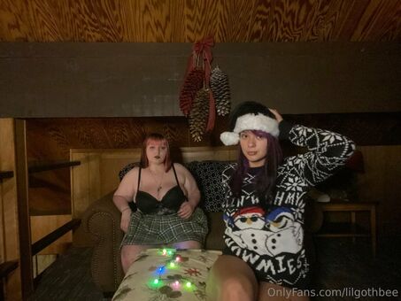lilgothbee Голі Зливи OnlyFans Фото 9