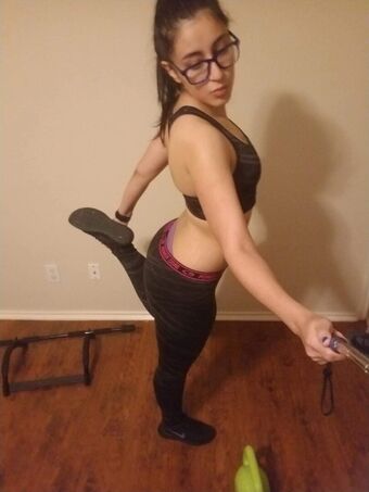 Lillithvortex2 Голі Зливи OnlyFans Фото 2