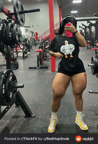 Linnnna Linnnna Голі Зливи OnlyFans Фото 2